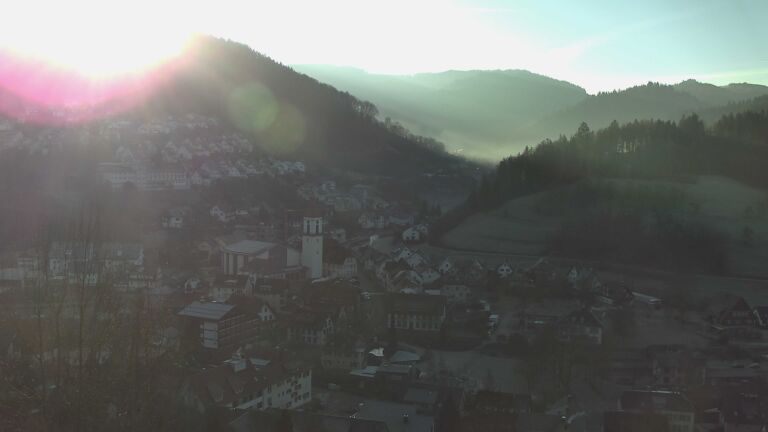 Dieses Bild zeigt eine Webcam-Aufnahme von Ottenhöfen, aufgenommen am Freitag, den 26.12.2025 um 09:50 Uhr