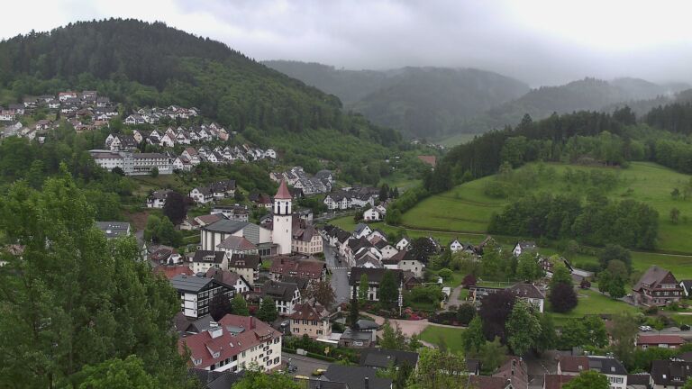 Dieses Bild zeigt eine Webcam-Aufnahme von Ottenhöfen, aufgenommen am Montag, den 11.05.2026 um 12:20 Uhr