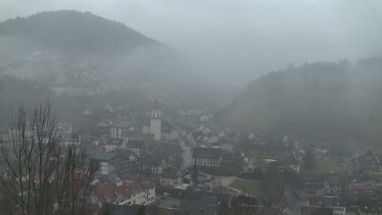 Dieses Bild zeigt eine Webcam-Aufnahme von Ottenhöfen, aufgenommen am Montag, den 26.01.2026 um 08:20 Uhr