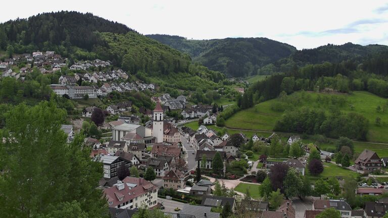 Dieses Bild zeigt eine Webcam-Aufnahme von Ottenhöfen, aufgenommen am Sonntag, den 03.05.2026 um 11:40 Uhr