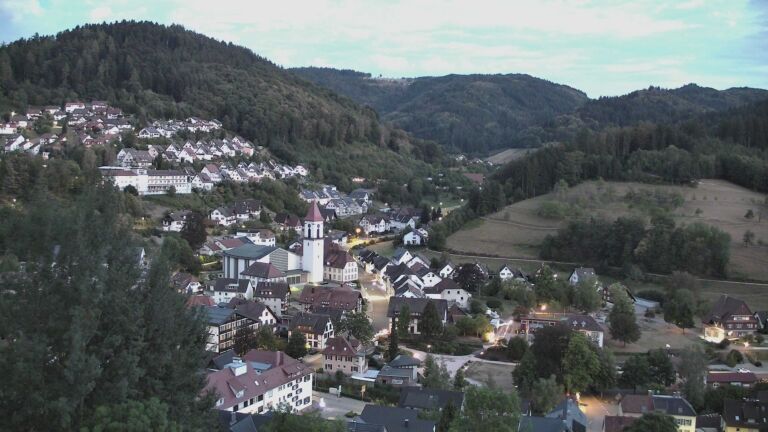 Dieses Bild zeigt eine Webcam-Aufnahme von Ottenhöfen, aufgenommen am Montag, den 24.08.2026 um 20:50 Uhr