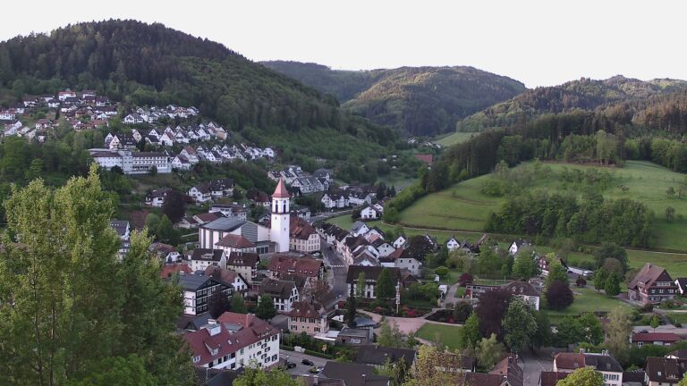 Dieses Bild zeigt eine Webcam-Aufnahme von Ottenhöfen, aufgenommen am Mittwoch, den 06.05.2026 um 07:00 Uhr