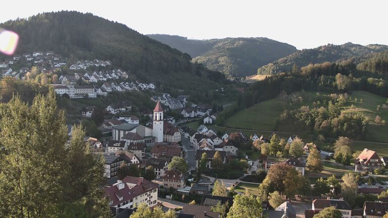 Dieses Bild zeigt eine Webcam-Aufnahme von Ottenhöfen, aufgenommen am Sonntag, den 27.09.2026 um 08:40 Uhr