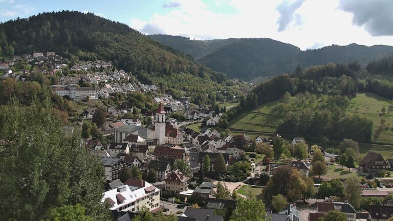 Dieses Bild zeigt eine Webcam-Aufnahme von Ottenhöfen, aufgenommen am Freitag, den 02.10.2026 um 14:40 Uhr