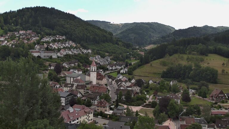 Dieses Bild zeigt eine Webcam-Aufnahme von Ottenhöfen, aufgenommen am Mittwoch, den 08.07.2026 um 14:50 Uhr