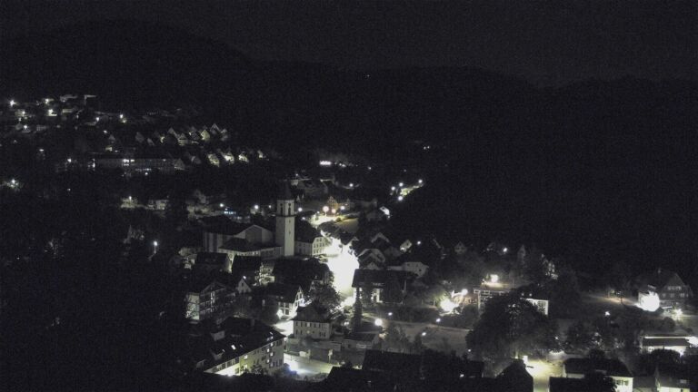 Dieses Bild zeigt eine Webcam-Aufnahme von Ottenhöfen, aufgenommen am Freitag, den 21.08.2026 um 04:00 Uhr