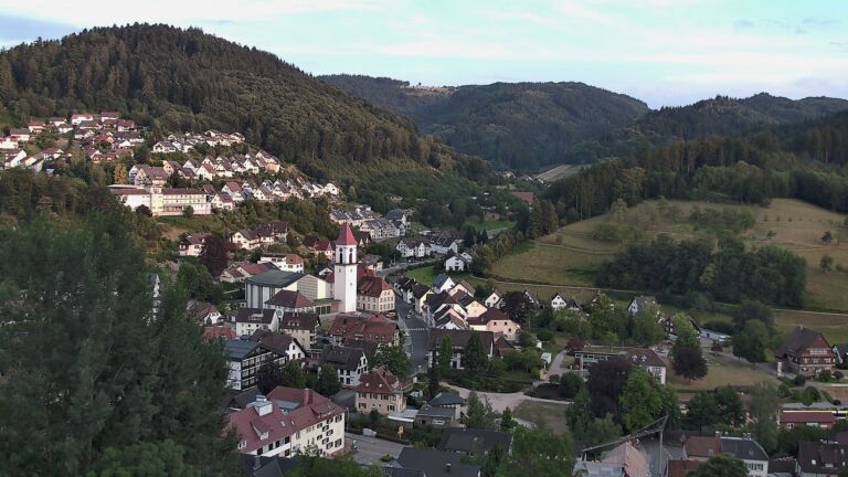 Dieses Bild zeigt eine Webcam-Aufnahme von Ottenhöfen, aufgenommen am Dienstag, den 14.07.2026 um 20:40 Uhr