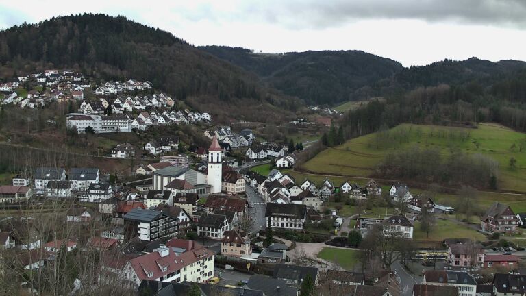 Dieses Bild zeigt eine Webcam-Aufnahme von Ottenhöfen, aufgenommen am Dienstag, den 17.02.2026 um 15:10 Uhr