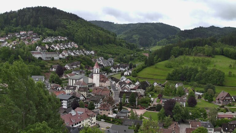Dieses Bild zeigt eine Webcam-Aufnahme von Ottenhöfen, aufgenommen am Donnerstag, den 14.05.2026 um 09:00 Uhr