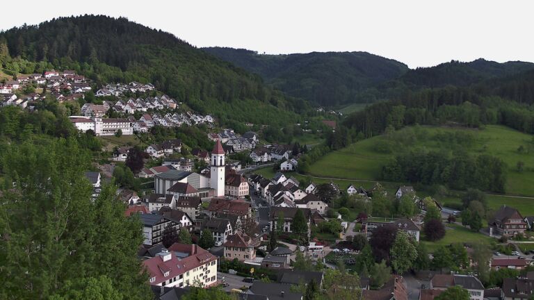 Dieses Bild zeigt eine Webcam-Aufnahme von Ottenhöfen, aufgenommen am Samstag, den 09.05.2026 um 18:40 Uhr