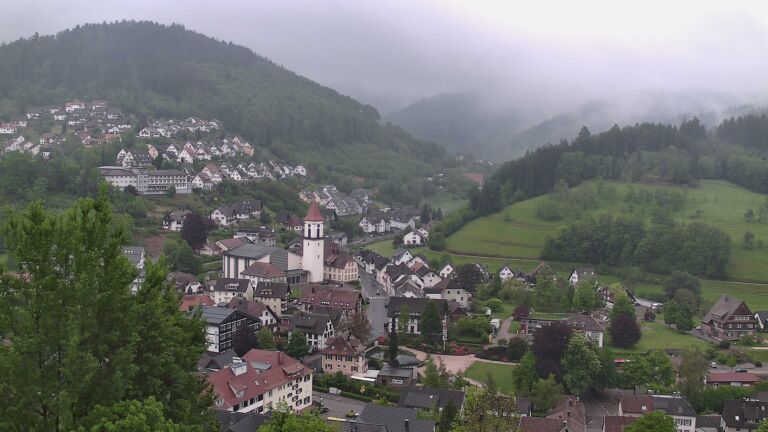 Dieses Bild zeigt eine Webcam-Aufnahme von Ottenhöfen, aufgenommen am Donnerstag, den 07.05.2026 um 07:30 Uhr