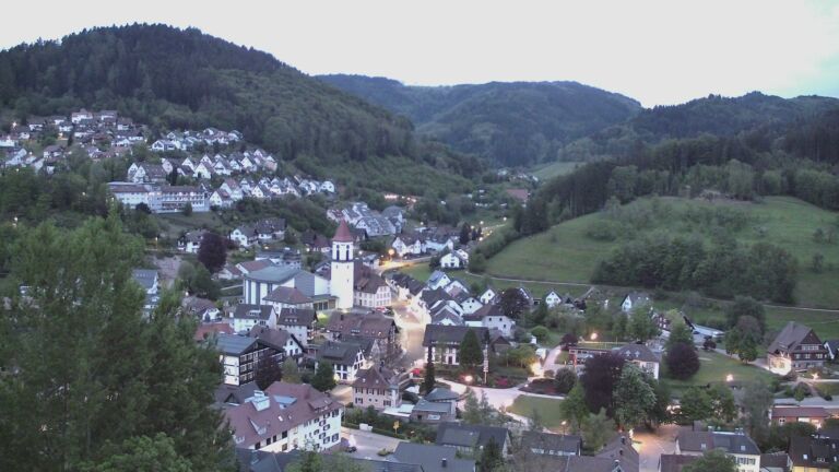 Dieses Bild zeigt eine Webcam-Aufnahme von Ottenhöfen, aufgenommen am Sonntag, den 03.05.2026 um 05:40 Uhr