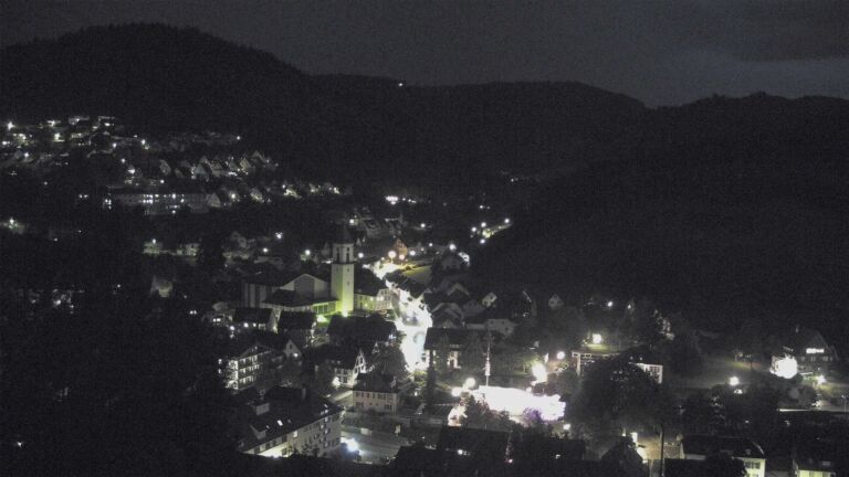 Dieses Bild zeigt eine Webcam-Aufnahme von Ottenhöfen, aufgenommen am Freitag, den 19.06.2026 um 22:30 Uhr