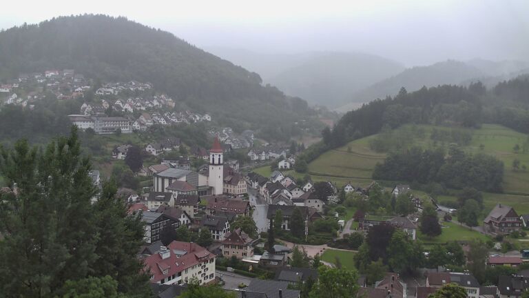 Dieses Bild zeigt eine Webcam-Aufnahme von Ottenhöfen, aufgenommen am Freitag, den 12.06.2026 um 06:00 Uhr