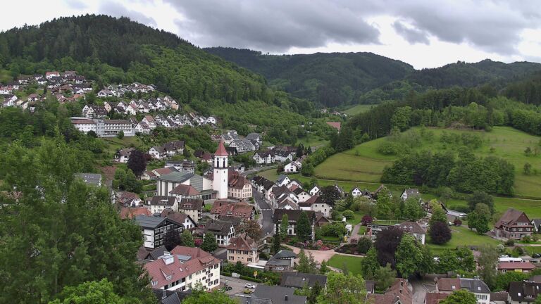 Dieses Bild zeigt eine Webcam-Aufnahme von Ottenhöfen, aufgenommen am Mittwoch, den 20.05.2026 um 09:20 Uhr