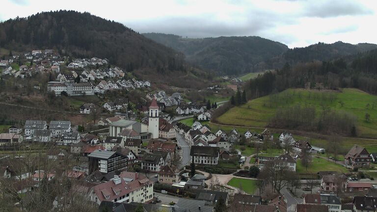 Dieses Bild zeigt eine Webcam-Aufnahme von Ottenhöfen, aufgenommen am Dienstag, den 17.03.2026 um 10:00 Uhr