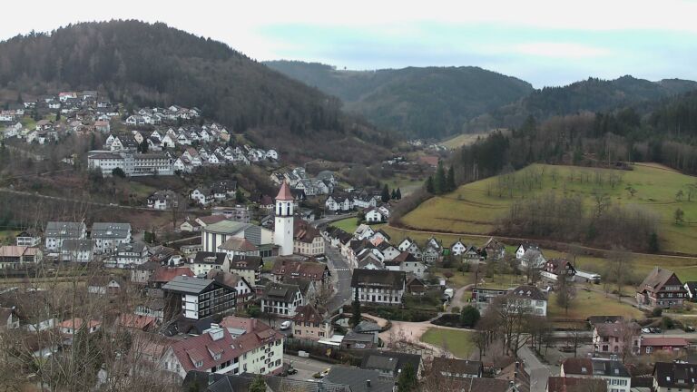 Dieses Bild zeigt eine Webcam-Aufnahme von Ottenhöfen, aufgenommen am Montag, den 09.02.2026 um 08:20 Uhr