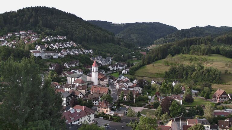 Dieses Bild zeigt eine Webcam-Aufnahme von Ottenhöfen, aufgenommen am Dienstag, den 07.07.2026 um 06:50 Uhr