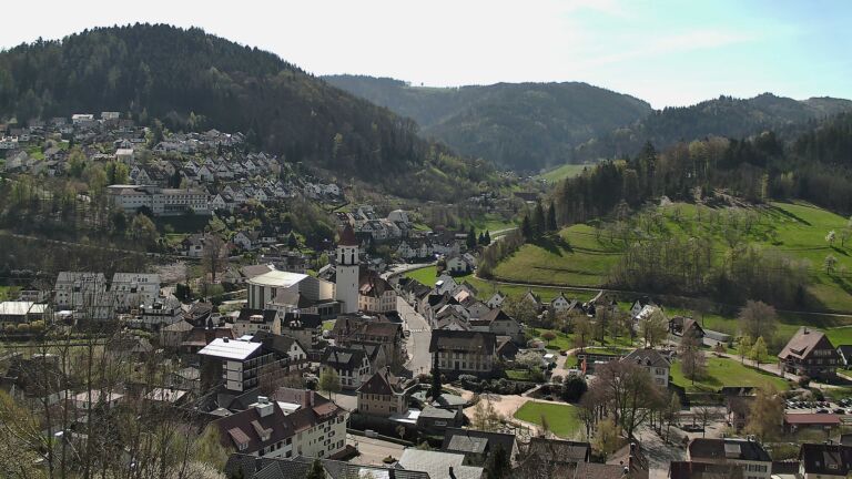 Dieses Bild zeigt eine Webcam-Aufnahme von Ottenhöfen, aufgenommen am Donnerstag, den 09.04.2026 um 11:50 Uhr