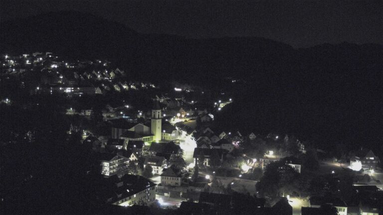 Dieses Bild zeigt eine Webcam-Aufnahme von Ottenhöfen, aufgenommen am Samstag, den 15.08.2026 um 22:30 Uhr