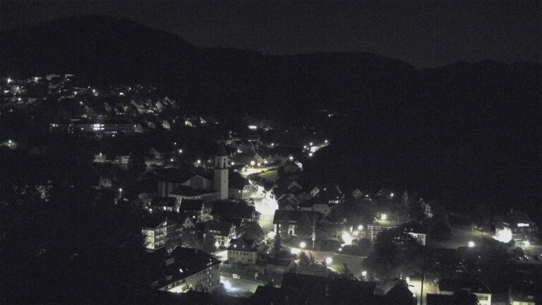 Dieses Bild zeigt eine Webcam-Aufnahme von Ottenhöfen, aufgenommen am Samstag, den 13.06.2026 um 23:30 Uhr