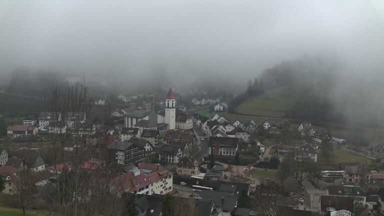 Dieses Bild zeigt eine Webcam-Aufnahme von Ottenhöfen, aufgenommen am Dienstag, den 16.12.2025 um 13:40 Uhr