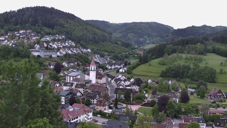 Dieses Bild zeigt eine Webcam-Aufnahme von Ottenhöfen, aufgenommen am Freitag, den 15.05.2026 um 06:40 Uhr
