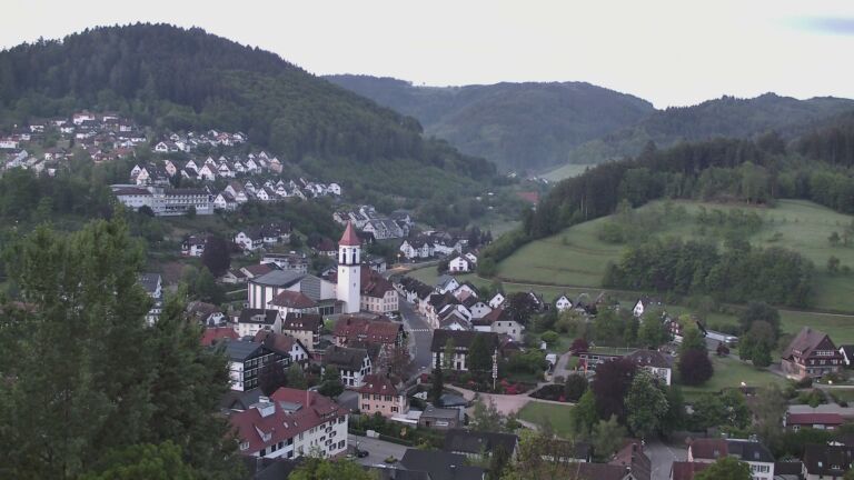 Dieses Bild zeigt eine Webcam-Aufnahme von Ottenhöfen, aufgenommen am Freitag, den 08.05.2026 um 05:40 Uhr