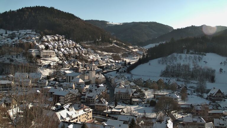 Dieses Bild zeigt eine Webcam-Aufnahme von Ottenhöfen, aufgenommen am Mittwoch, den 07.01.2026 um 14:40 Uhr