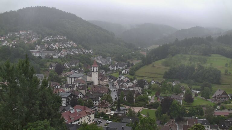Dieses Bild zeigt eine Webcam-Aufnahme von Ottenhöfen, aufgenommen am Freitag, den 12.06.2026 um 15:20 Uhr