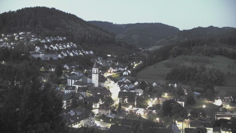 Dieses Bild zeigt eine Webcam-Aufnahme von Ottenhöfen, aufgenommen am Montag, den 22.06.2026 um 04:30 Uhr