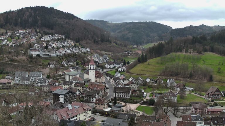 Dieses Bild zeigt eine Webcam-Aufnahme von Ottenhöfen, aufgenommen am Dienstag, den 17.03.2026 um 14:30 Uhr