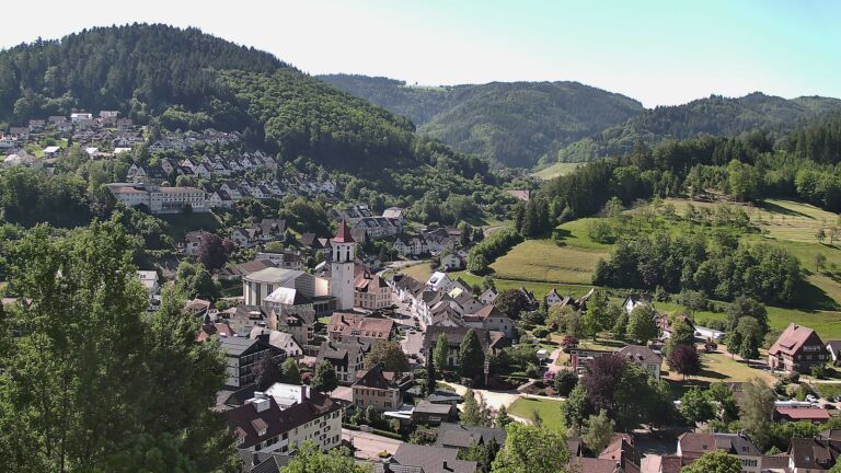 Dieses Bild zeigt eine Webcam-Aufnahme von Ottenhöfen, aufgenommen am Samstag, den 23.05.2026 um 10:20 Uhr