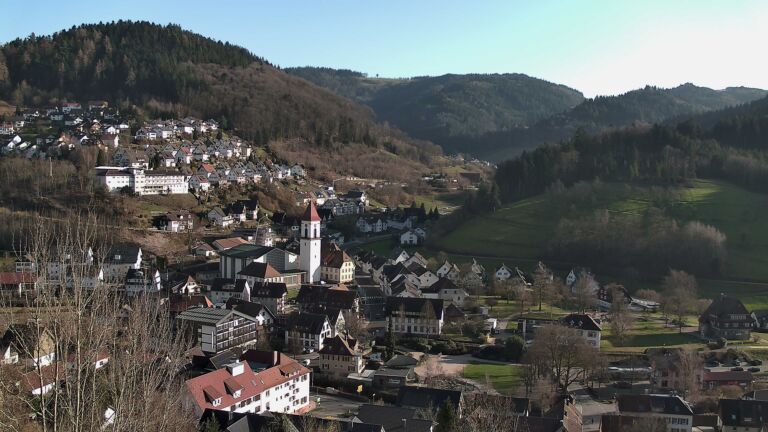 Dieses Bild zeigt eine Webcam-Aufnahme von Ottenhöfen, aufgenommen am Donnerstag, den 26.02.2026 um 16:20 Uhr