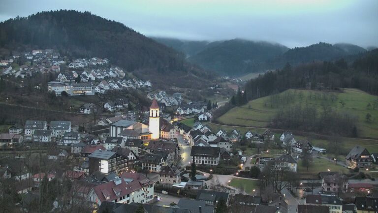 Dieses Bild zeigt eine Webcam-Aufnahme von Ottenhöfen, aufgenommen am Freitag, den 20.02.2026 um 18:00 Uhr