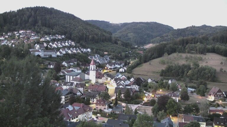 Dieses Bild zeigt eine Webcam-Aufnahme von Ottenhöfen, aufgenommen am Mittwoch, den 12.08.2026 um 05:40 Uhr