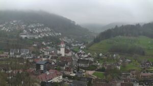 Dieses Bild zeigt eine Webcam-Aufnahme von Ottenhöfen, aufgenommen am Freitag, den 10.04.2026 um 10:10 Uhr