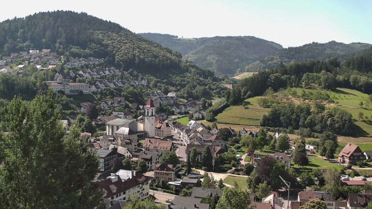 Dieses Bild zeigt eine Webcam-Aufnahme von Ottenhöfen, aufgenommen am Donnerstag, den 25.06.2026 um 10:20 Uhr