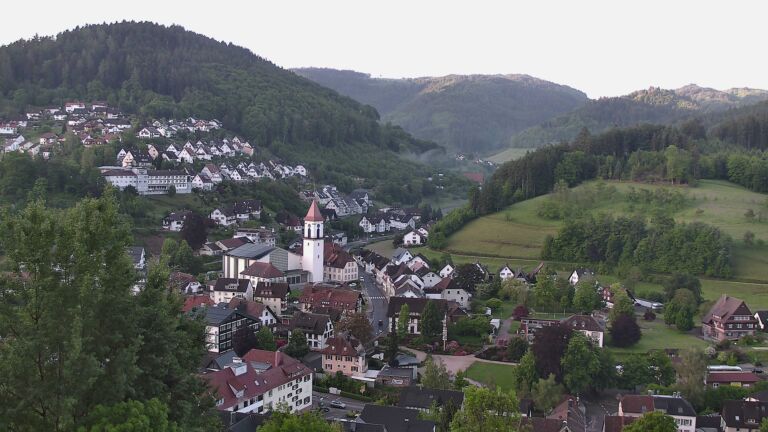 Dieses Bild zeigt eine Webcam-Aufnahme von Ottenhöfen, aufgenommen am Donnerstag, den 21.05.2026 um 06:20 Uhr