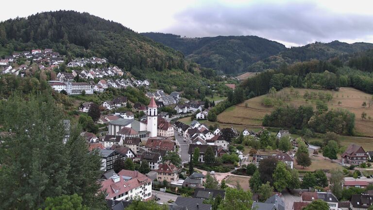 Dieses Bild zeigt eine Webcam-Aufnahme von Ottenhöfen, aufgenommen am Samstag, den 22.08.2026 um 08:20 Uhr