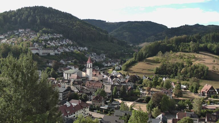 Dieses Bild zeigt eine Webcam-Aufnahme von Ottenhöfen, aufgenommen am Montag, den 24.08.2026 um 09:10 Uhr