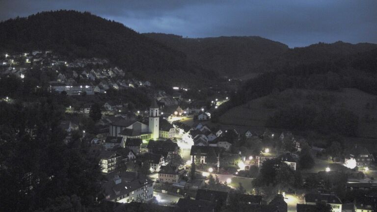 Dieses Bild zeigt eine Webcam-Aufnahme von Ottenhöfen, aufgenommen am Samstag, den 16.05.2026 um 05:00 Uhr