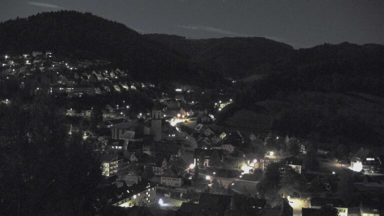 Dieses Bild zeigt eine Webcam-Aufnahme von Ottenhöfen, aufgenommen am Sonntag, den 27.09.2026 um 23:00 Uhr