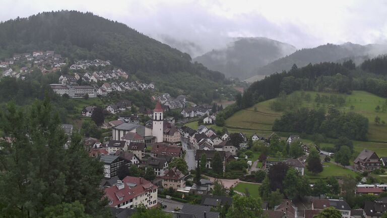 Dieses Bild zeigt eine Webcam-Aufnahme von Ottenhöfen, aufgenommen am Dienstag, den 09.06.2026 um 07:00 Uhr