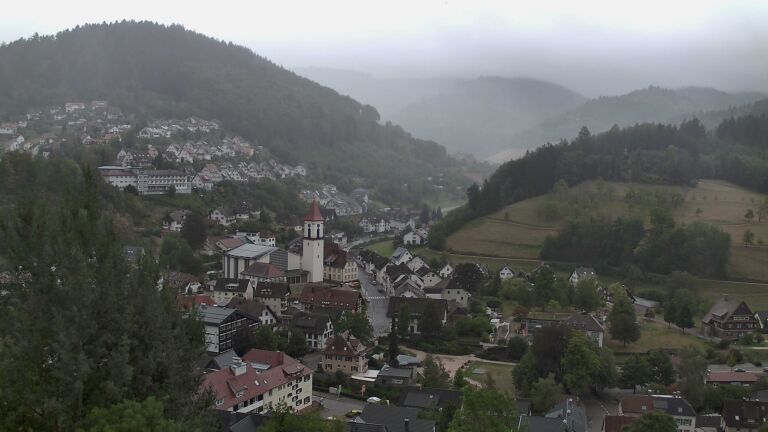 Dieses Bild zeigt eine Webcam-Aufnahme von Ottenhöfen, aufgenommen am Sonntag, den 30.08.2026 um 09:20 Uhr