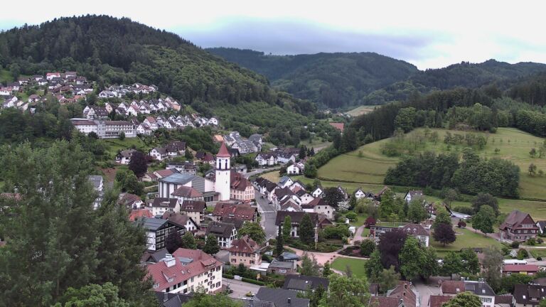 Dieses Bild zeigt eine Webcam-Aufnahme von Ottenhöfen, aufgenommen am Mittwoch, den 03.06.2026 um 05:50 Uhr