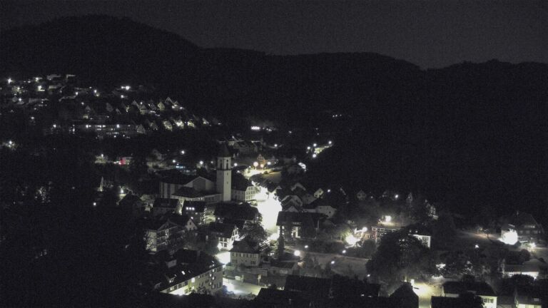 Dieses Bild zeigt eine Webcam-Aufnahme von Ottenhöfen, aufgenommen am Sonntag, den 23.08.2026 um 00:00 Uhr