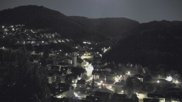 Dieses Bild zeigt eine Webcam-Aufnahme von Ottenhöfen, aufgenommen am Samstag, den 02.05.2026 um 00:30 Uhr