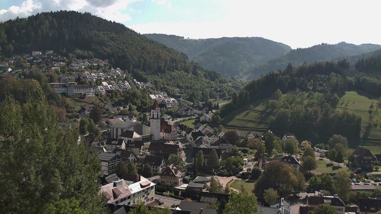 Dieses Bild zeigt eine Webcam-Aufnahme von Ottenhöfen, aufgenommen am Dienstag, den 06.10.2026 um 14:10 Uhr