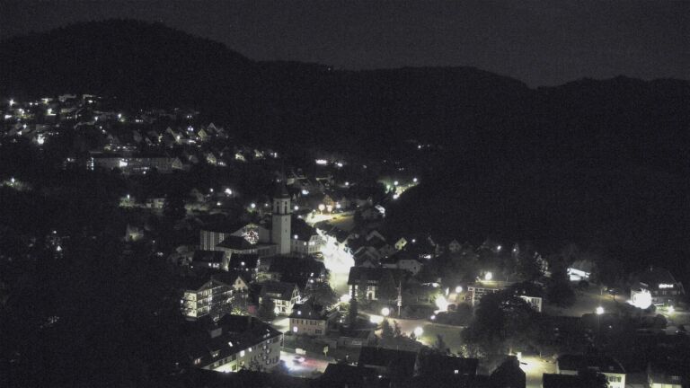 Dieses Bild zeigt eine Webcam-Aufnahme von Ottenhöfen, aufgenommen am Samstag, den 23.05.2026 um 23:00 Uhr